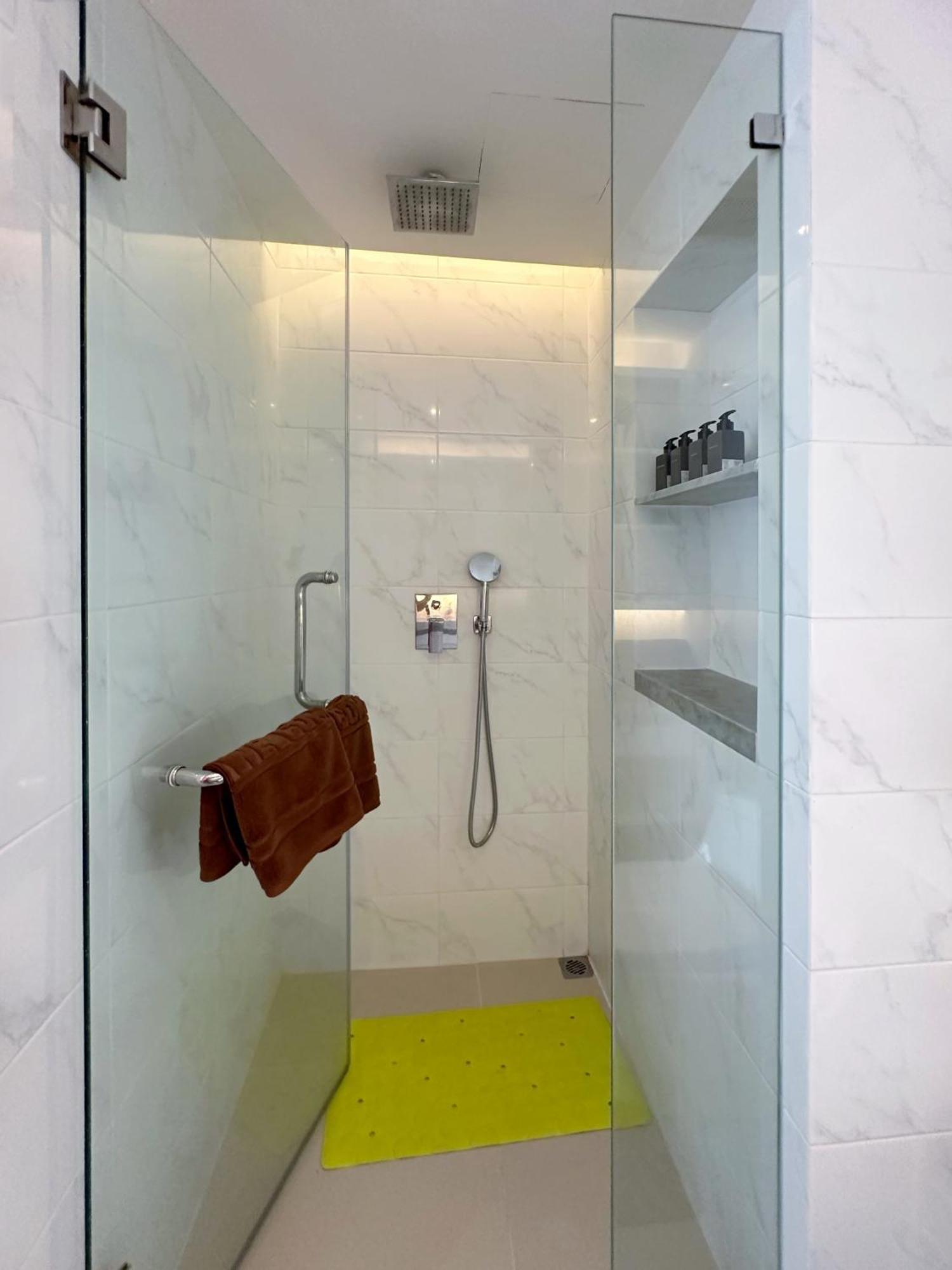 The Aristo-2-803 Appartement *